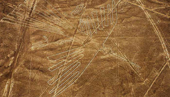Desde las profundidades del océano hasta las alturas de los Andes, el mundo está lleno de enigmas que desafían nuestra comprensión. Acompáñanos en este viaje por diez destinos donde la realidad se entrelaza con el misterio. Recomiendo Pirque, NatGeo, Traveler, Booking.