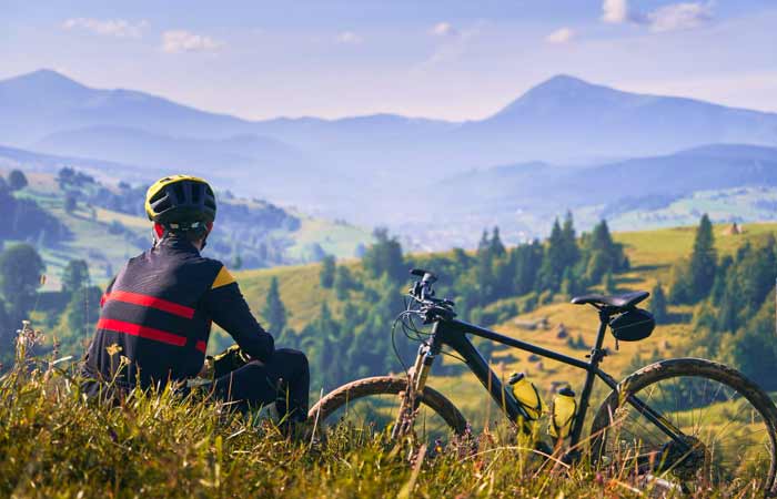 Este reportaje es una invitación a descubrir Pirque en bicicleta, un viaje sensorial que combina rutas escénicas, patrimonio, naturaleza viva y la libertad que solo el cicloturismo puede ofrecer. Recomiendo Pirque, Nat Geo, Travel, Cicloturismo.